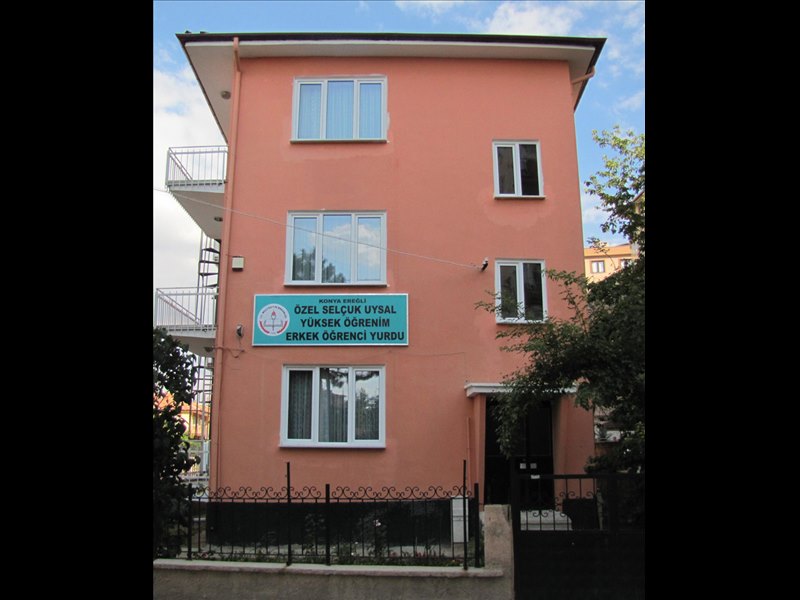 Özel Selçuk Uysal Yüksek Öğrenim Erkek Yurdu
